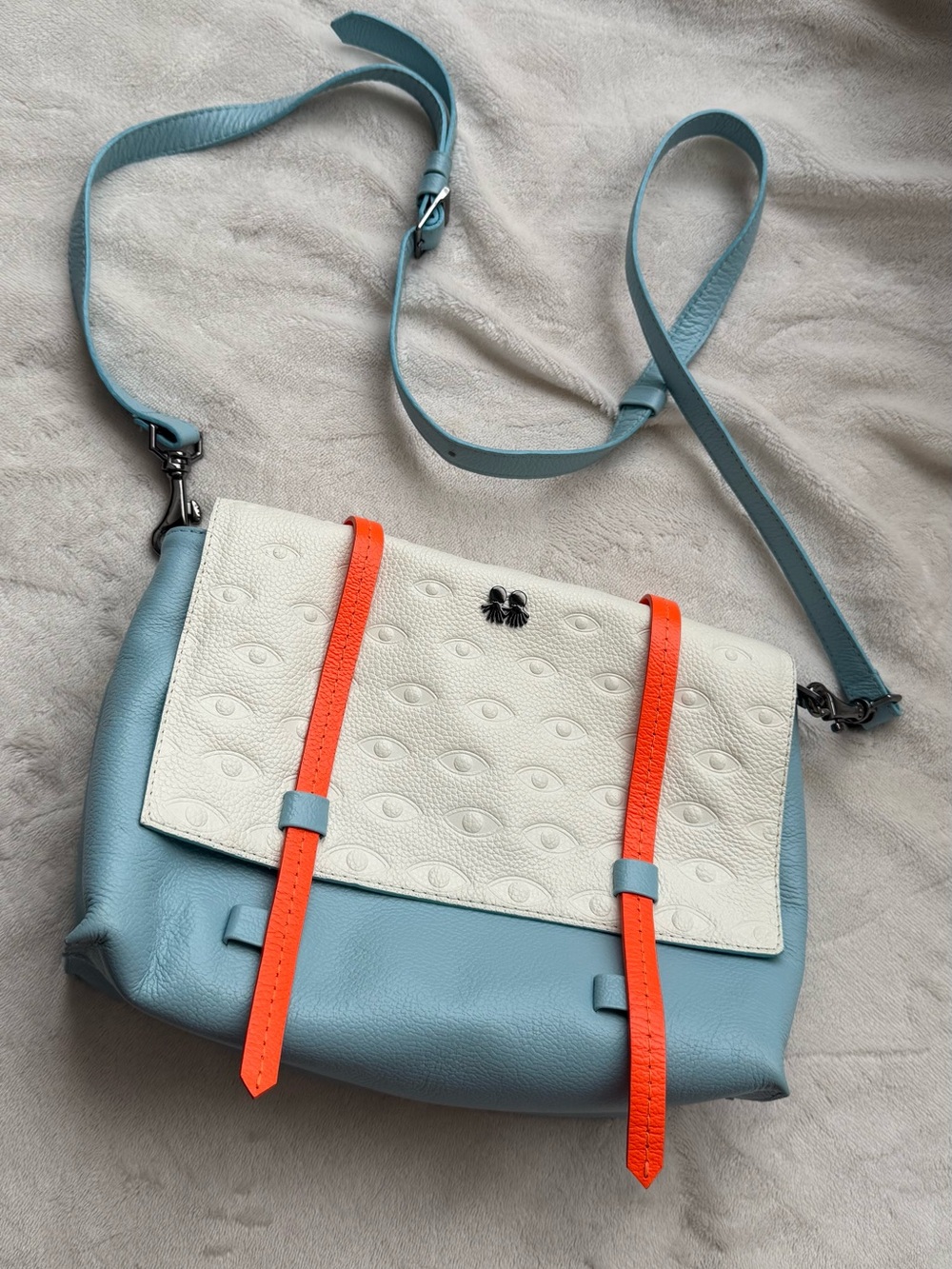 Min & Mon Reversible Light Blue and White Crossbody Bag with Orange Straps